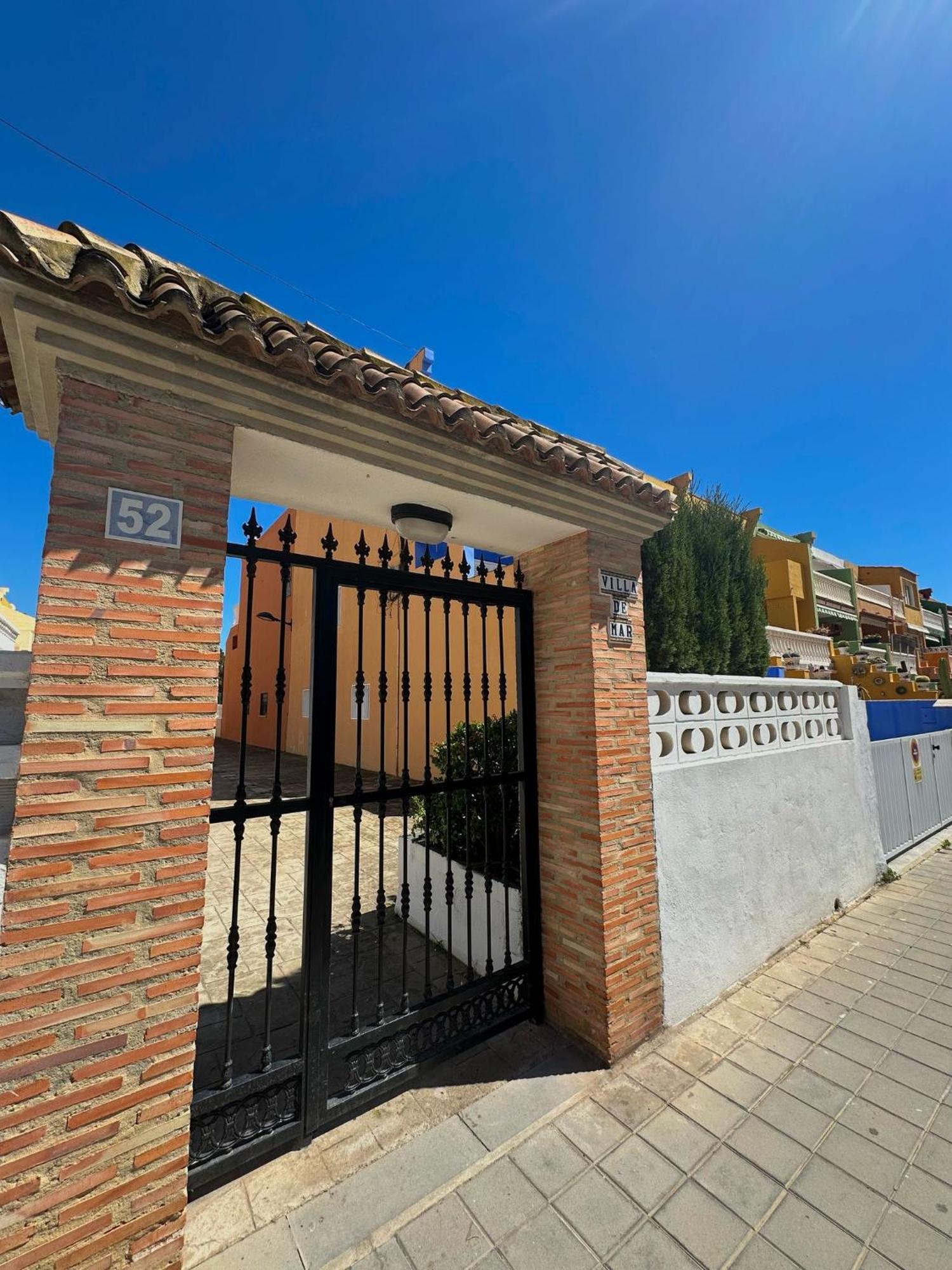Apartamento Barbacoa, Piscina Y Playa Puebla de Farnals Εξωτερικό φωτογραφία